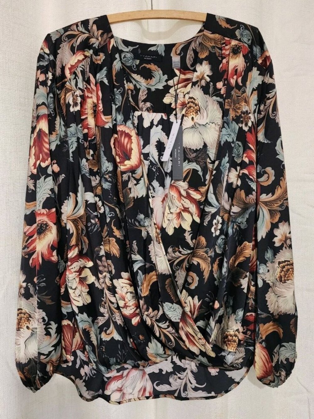 T Tahari Women's Blouse Long Sleeve Faux Wrap High Low Floral Size 2X NWT